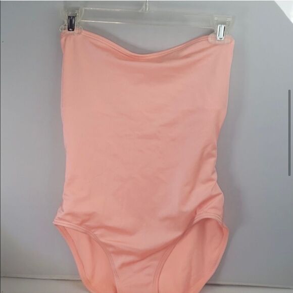 Vince Camuto PINK One-Piece Swimsuit sz 8 - Picture 1 of 11